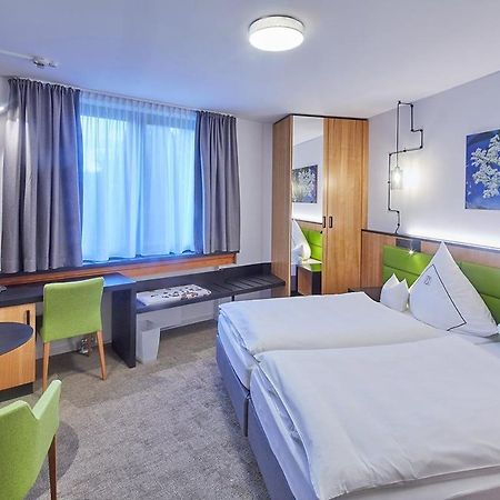 Landhotel Naafs-Haeuschen 로마어 외부 사진