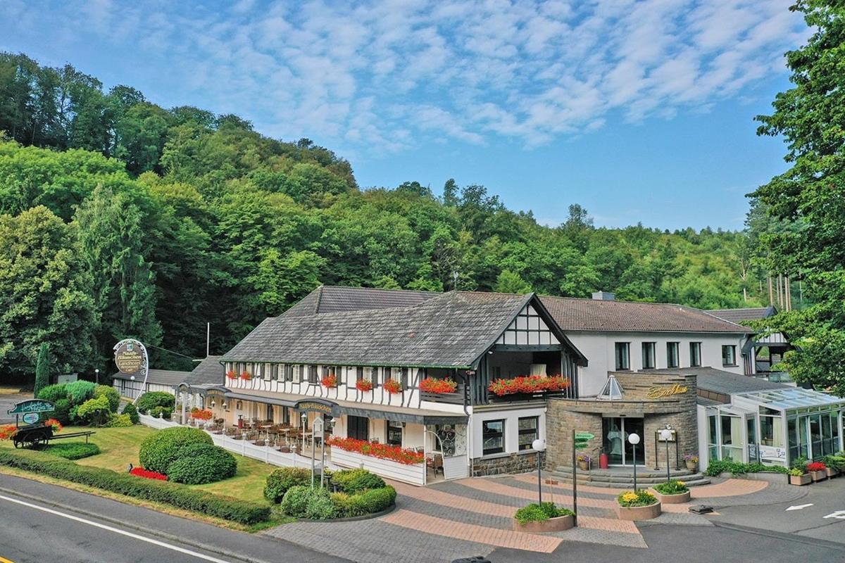 Landhotel Naafs-Haeuschen 로마어 외부 사진